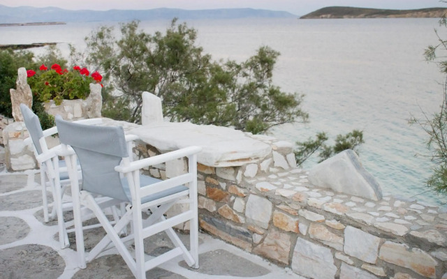 Nissiotiko Hotel