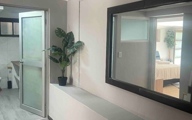 Lavish Camps Bay Pool Side Apartment