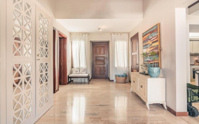 Outstanding El Portillo 2BR Apt