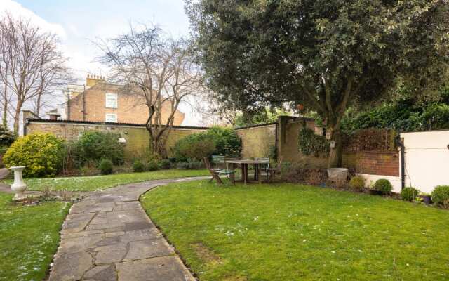 The Maida Vale Retreat - Modern & Central 2BDR Apartment with Parking