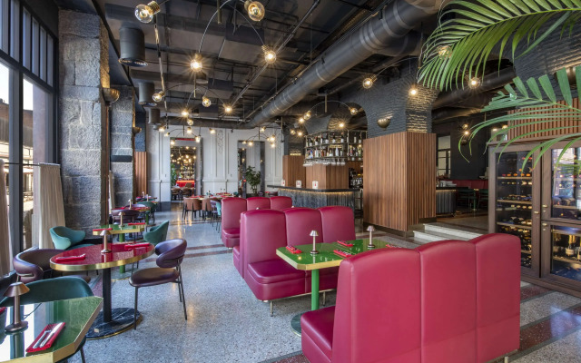 Radisson Red Tbilisi