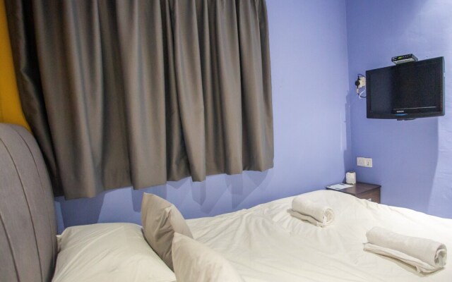 Capital O 90685 The Cave Cactus Hotel