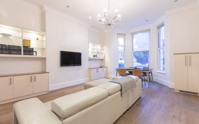 Chic 2BR apt in Kensington, Near Holland Park