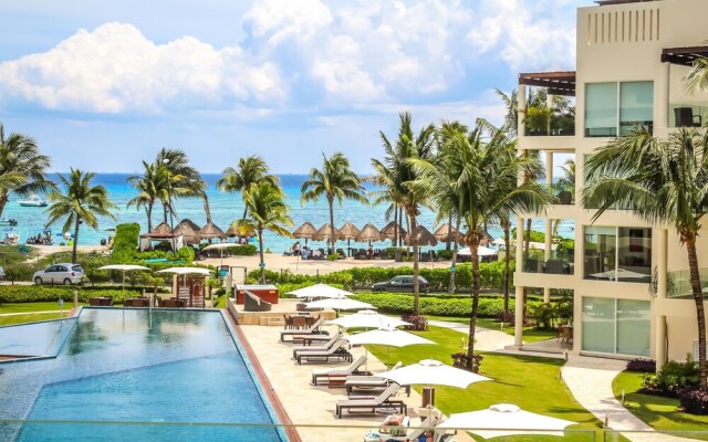 Elements 210 2 Bedroom Condo by Redawning