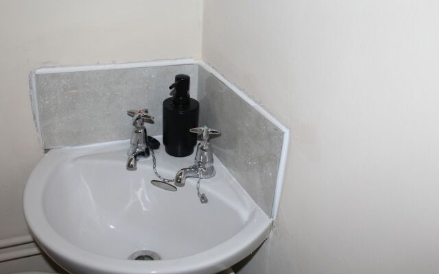 Captivating 3-bed House in Newcastle Upon Tyne