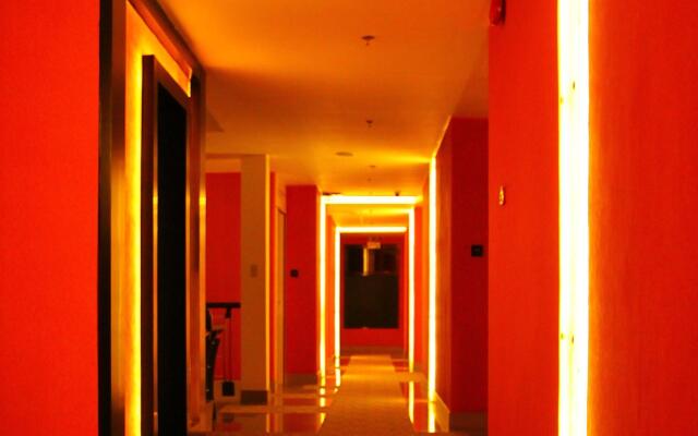 Eloisa Royal Suites