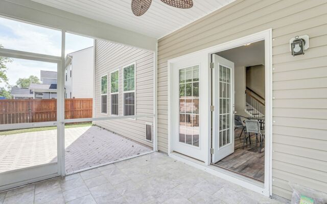 Pet-friendly Ladson Home: 23 Mi to Charleston!