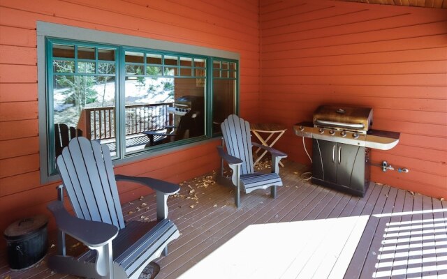 Snowy River 4 Bedroom Home by RedAwning