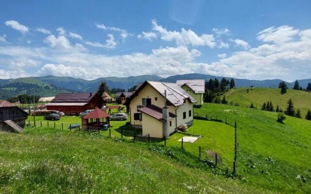 Casa in Varf Fundata