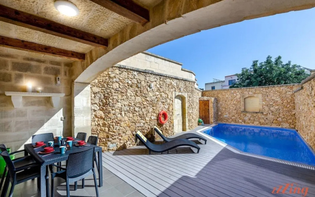 A Stunning Pet Friendly Villa With a Pool Gozo