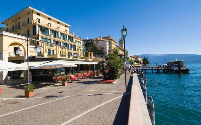 Hotel Du Lac Gardone Riviera