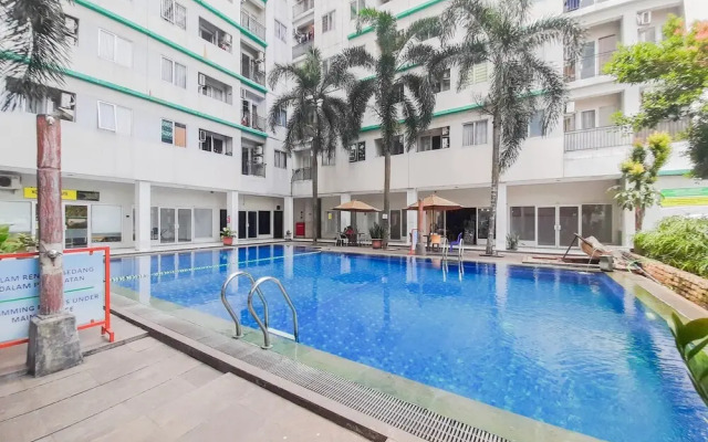Restful And Simply 2Br At Sky View Apartment