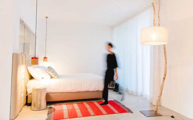 Montimerso Skyscape Country House