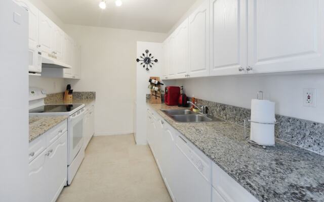 Luxury Apartments At Intracoastal