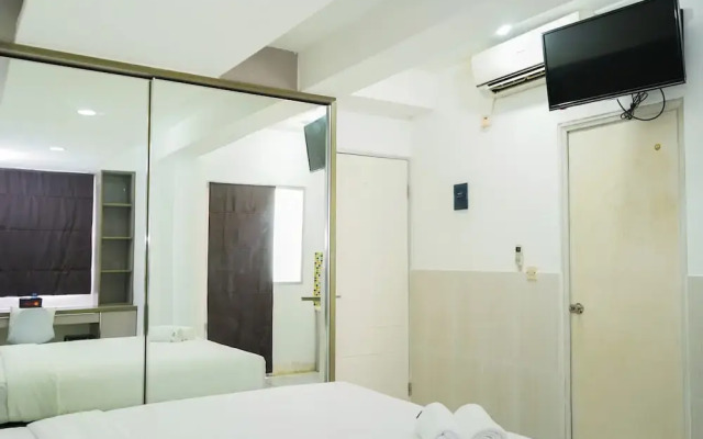 Spacious Studio Room Menteng Square Apartment