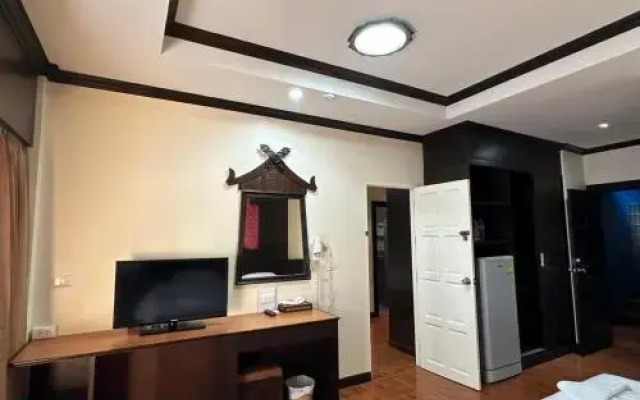 ZEN Rooms Nanai Soi 2