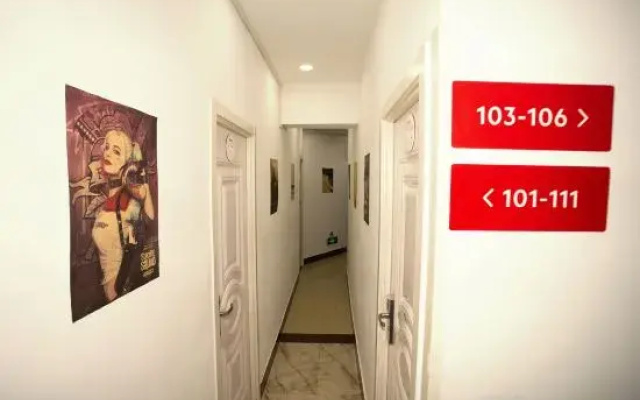 Dalian pick up the light guest house