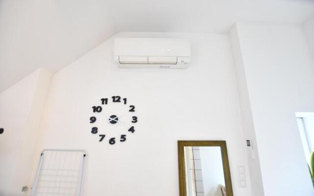 Revalia T1 Studio