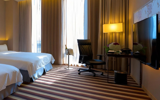 Grand Royal Hotel