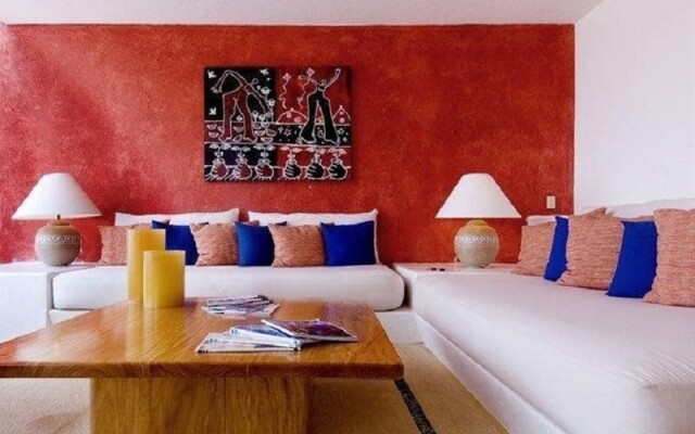 El Careyes Beach Resort