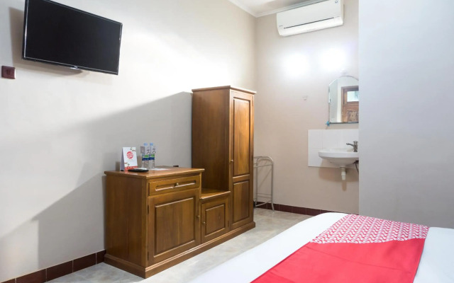 Super OYO 942 Srikandi Hotel