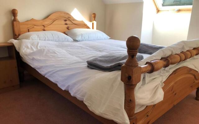 Modern Six Bedroom House Westport