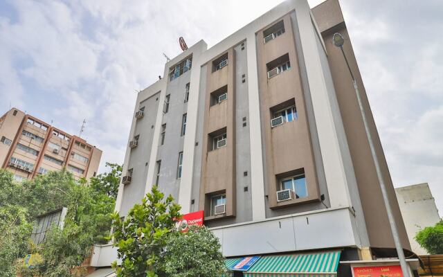 OYO 10044 Hotel Dudawat