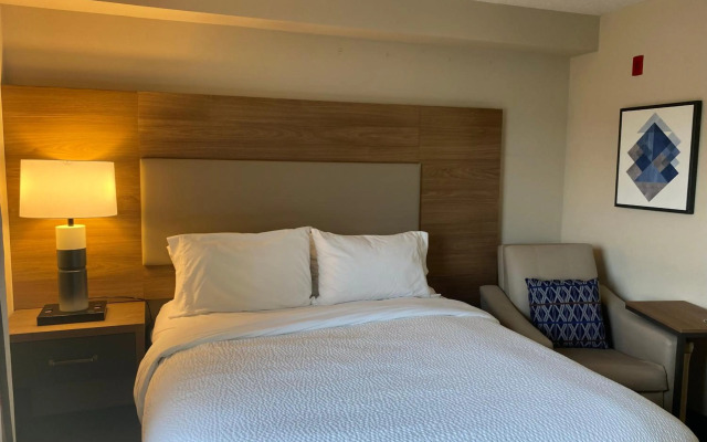 Candlewood Suites Harrisburg I-81 - Hershey Area by IHG