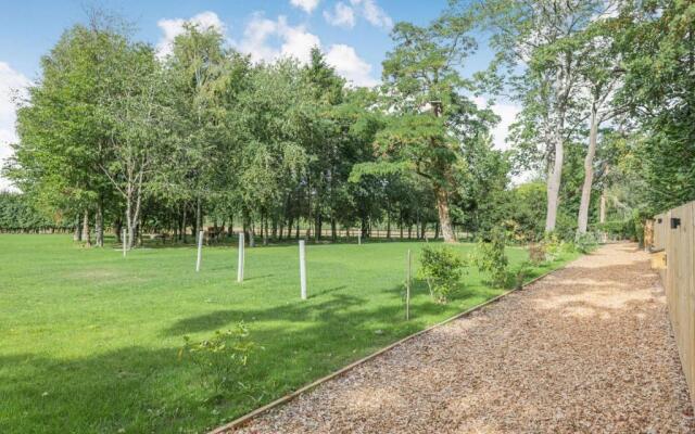 Toppesfield Hall Luxury Cottage With Hot Tub