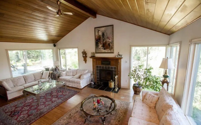 Hidden Valley Bed and Breakfast