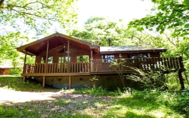 Acorn Lodge