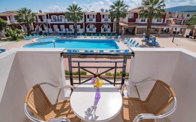 Yakinthos Hotel