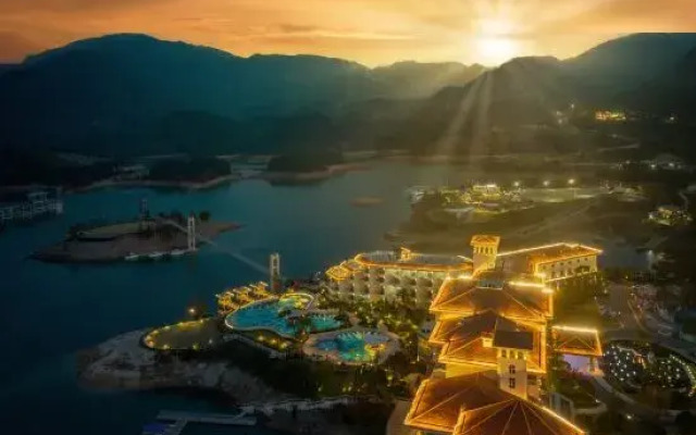 Yunman Ruijin Resort Hotel