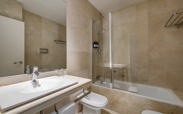 NH Collection Madrid Abascal