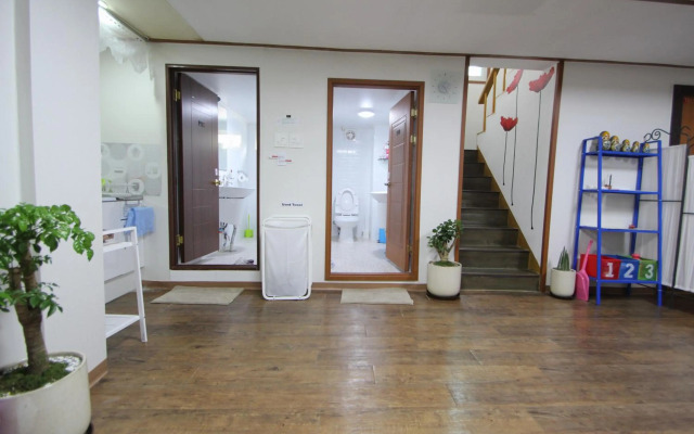 Jeong House
