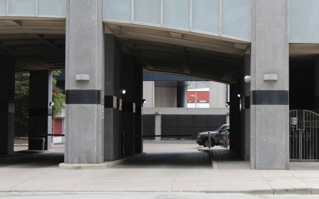 Park Suites Toronto Blue Jay Way (Element)