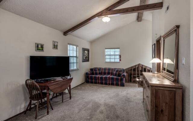 Ruidoso Three-bedroom