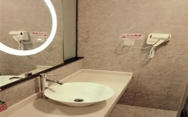 118 Inns (Shizhu High-speed Railway Station)