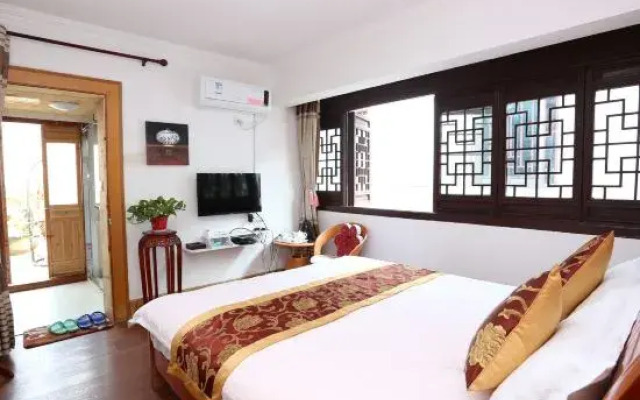 365 Boutique Inn
