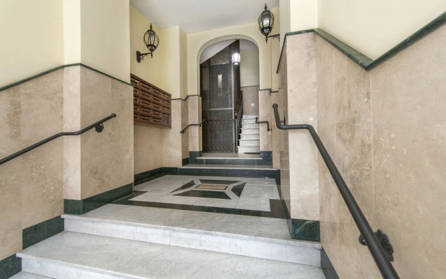 Charming Roma Apartment With 3 Bedrooms