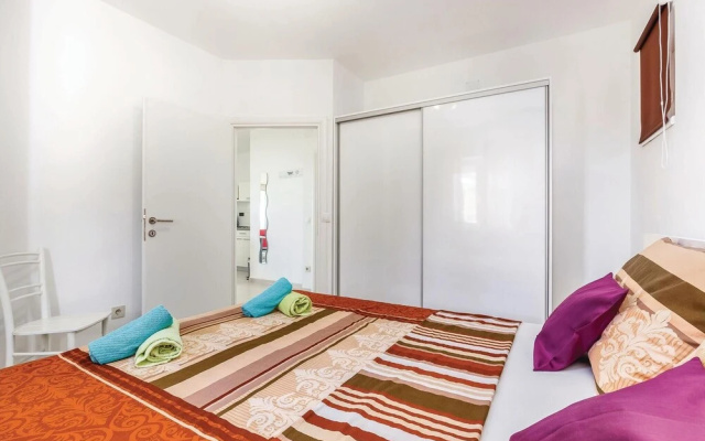 Nice Home in Dramalj With Wifi and 1 Bedrooms