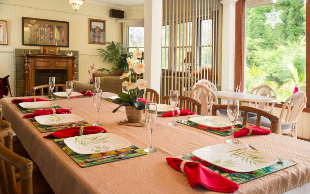 Aloha Junction Bed and Breakfast