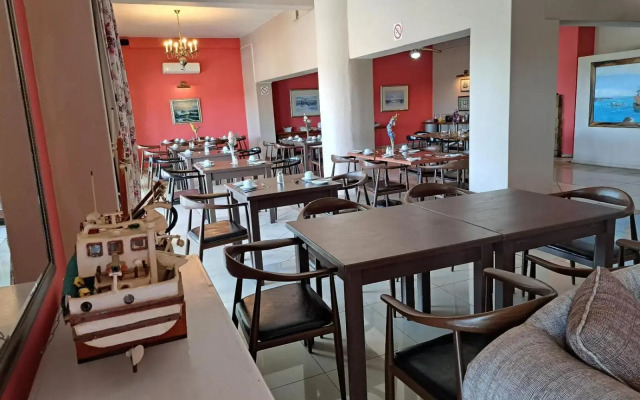 St Helena Bay Hotel