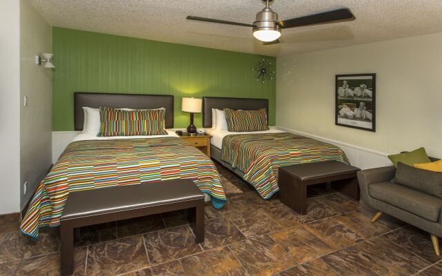 Desert Riviera Hotel