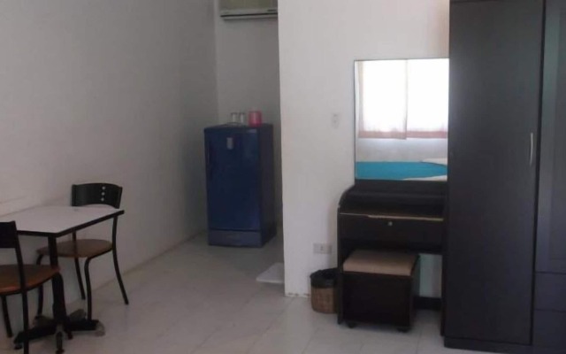 Bed & Breakfast Service Guesthouse