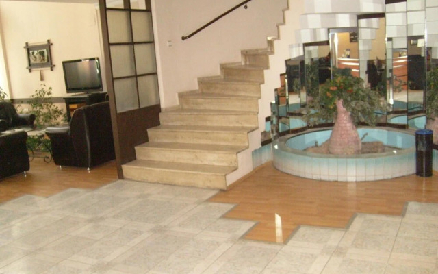 Kosar Hotel