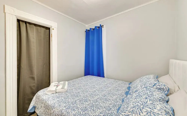 Walk to Local Eats! Updated Schenectady Apartment