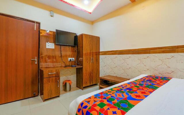 Fabhotel Shree Galaxy