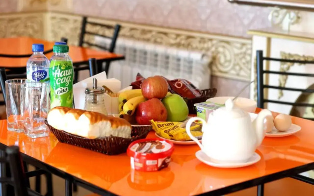 Отель Plaza 777