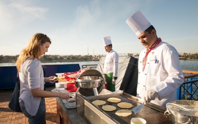 MS Esmeralda Nile Cruise from Aswan or Luxor